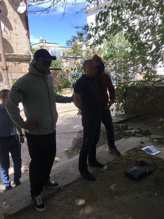 полицейские в Херсоне отжимали имущество В Херсоне разоблачены полицейские на завладении недвижимостью
