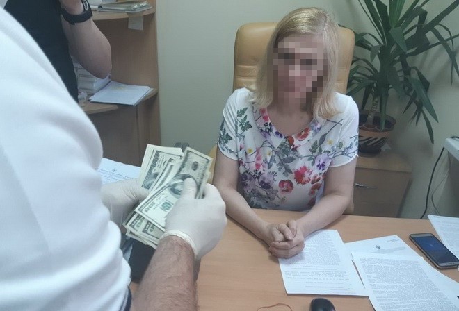 На горячем задержан киевский судья: требовал $10 тыс взятки - САП