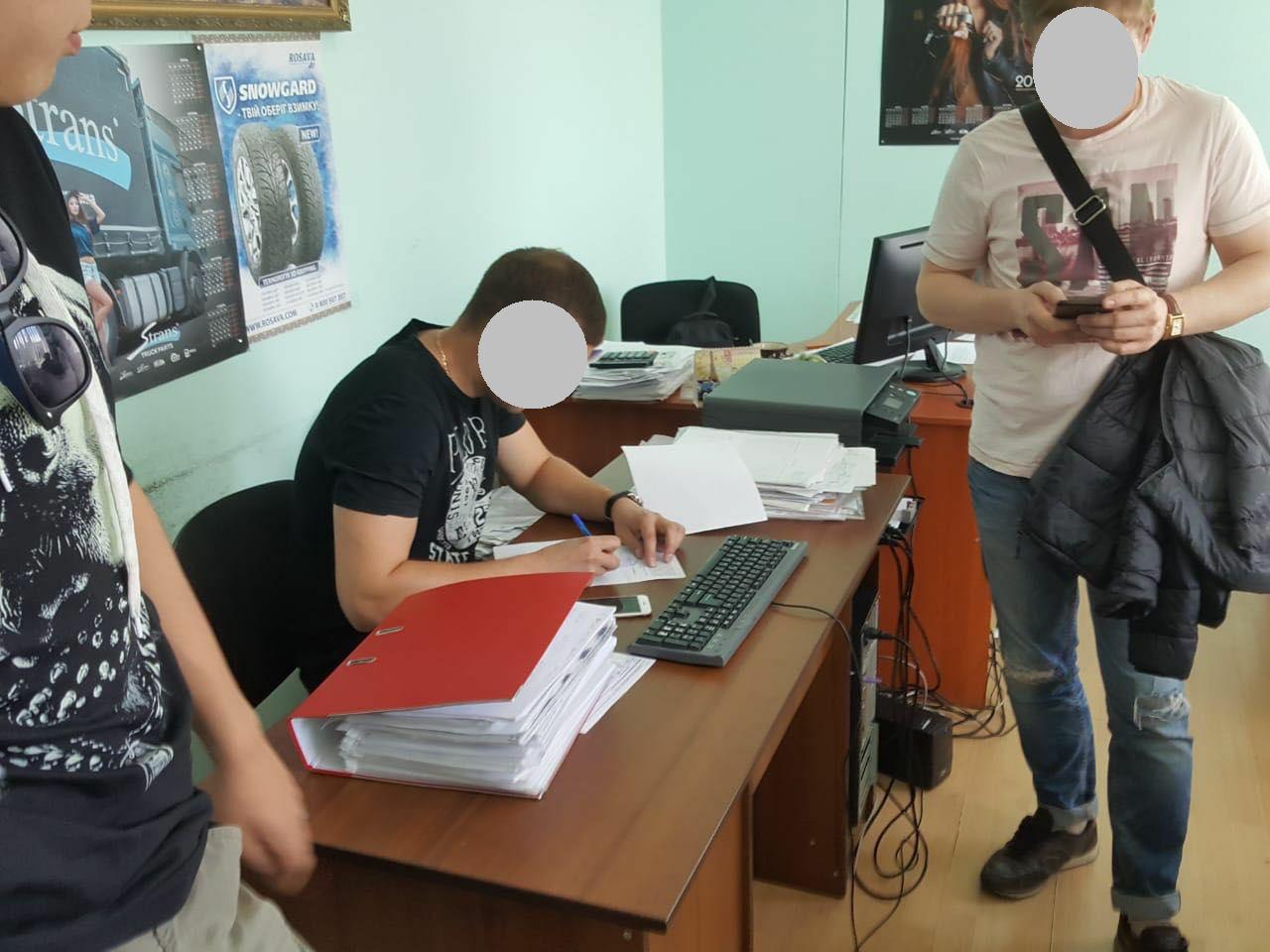 Прокуратура проводит более 20 обысков в Киевоблгазе и Житомиргазе