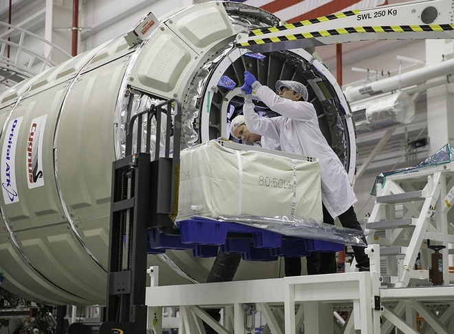 Orbital ATK Земля запустила "Лебедя" в космос с грузом для станции: видео