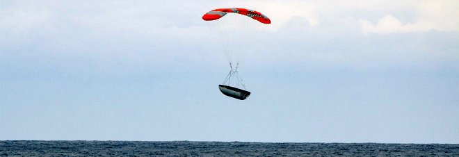 null SpaceX запустила гибридную ракету с мощным спутником: видео