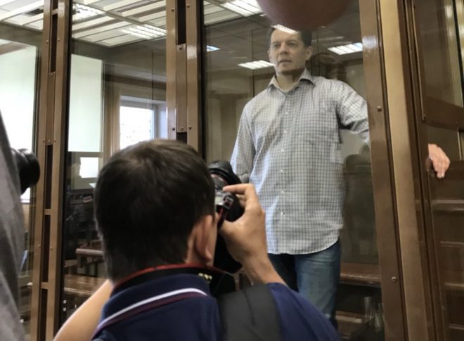 Украинского журналиста Сущенко в РФ приговорили к 12 годам тюрьмы