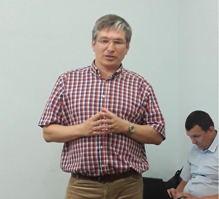 Олег Соболев, один из модераторов круглого стола