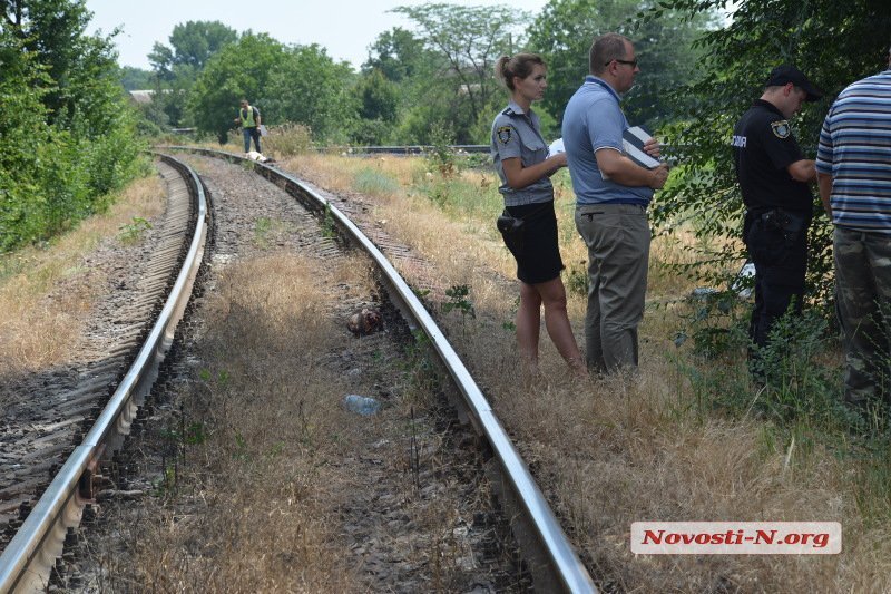 В Николаеве актер театра бросился под поезд из-за ревности - СМИ
