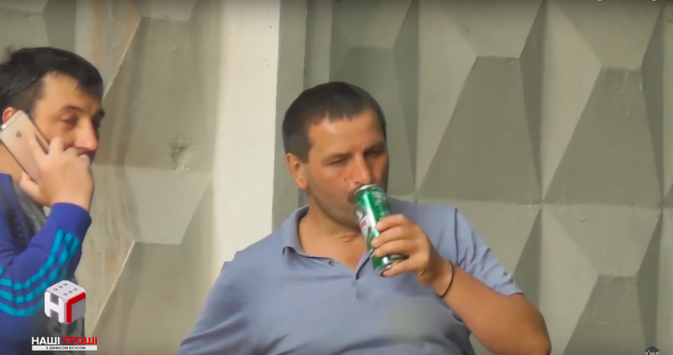 Алкоголь и лендкрузеры: отдых украинских прокуроров - фото, видео