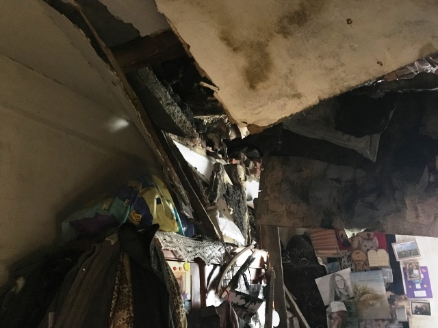 В Житомире в жилом доме рухнула крыша: фото 
