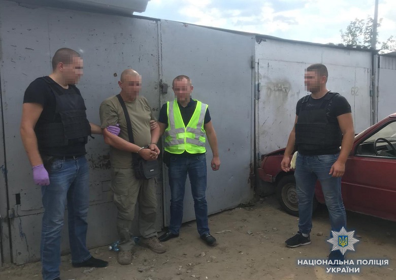 У бывшего бойца батальона Киев-2 нашли арсенал оружия: видео