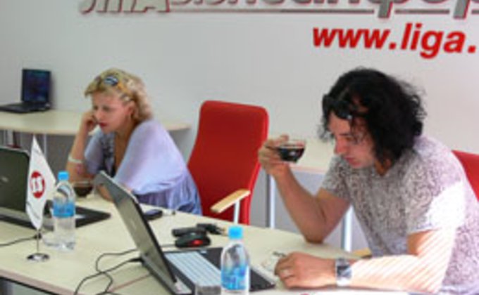 13 августа состоялась Интернет-конференция популярных актеров театра и кино Ирмы Витовской и Дмитрия Лаленкова