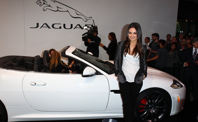Jaguar представил в Лос-Анджелесе самый мощный кабриолет