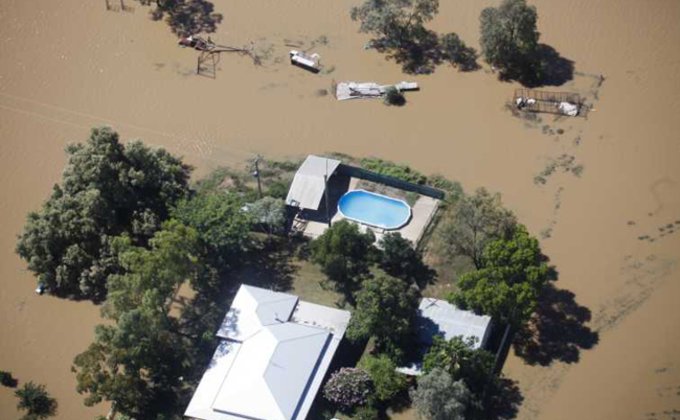Австралию терзает наводнение 