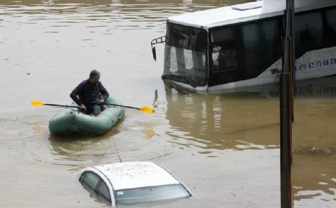 Президент Грузии ждал наводнения, но не в Тбилиси