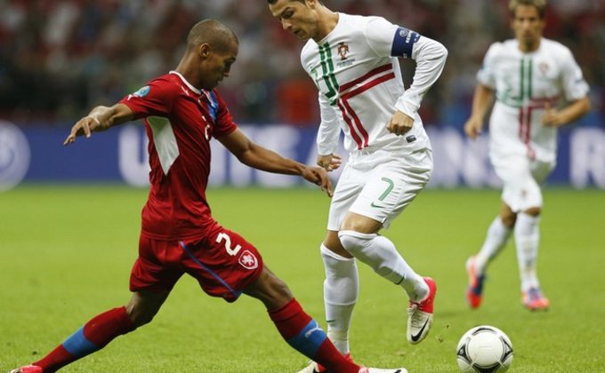 Золотая голова: Роналду дарит Португалии полуфинал Евро-2012