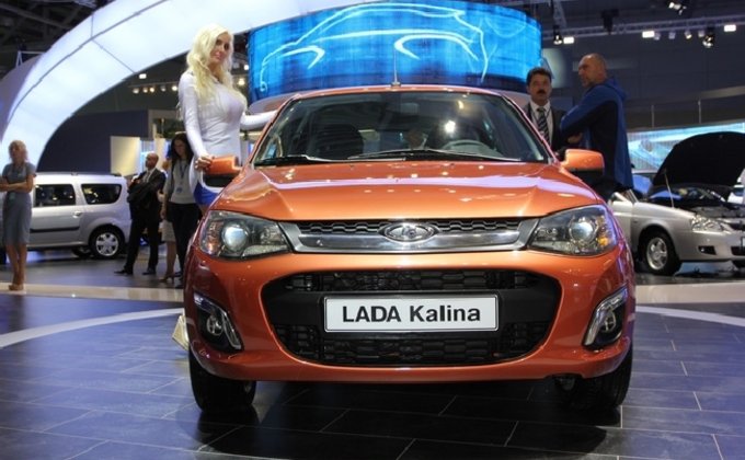 АвтоВАЗ на автошоу в Москве: новая Kalina и "зеленая" EL Lada