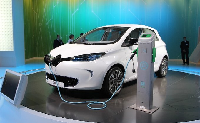Автосалон в Москве: электромобильное будущее Renault