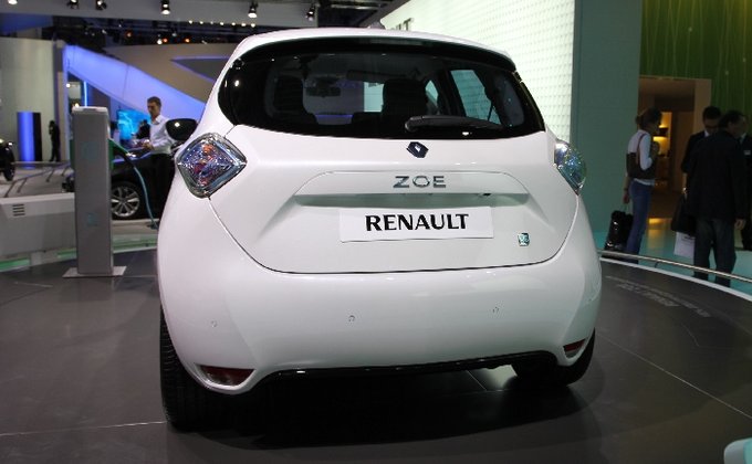 Автосалон в Москве: электромобильное будущее Renault