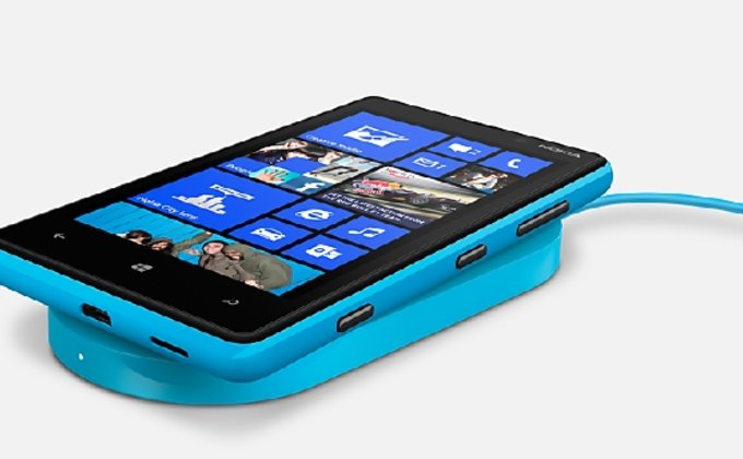 Nokia показала новые смартфоны с беспроводной зарядкой