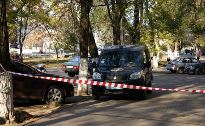 Ограбление ювелирки в Мариуполе: фоторепортаж с места трагедии