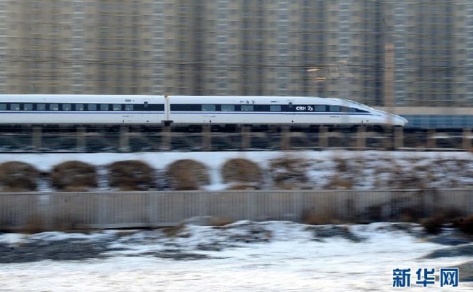 В Китае открыли самую длинную в мире железную дорогу