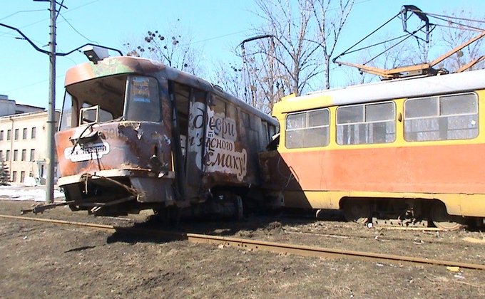 В Харькове сошел с рельсов трамвай, пострадали пассажиры 