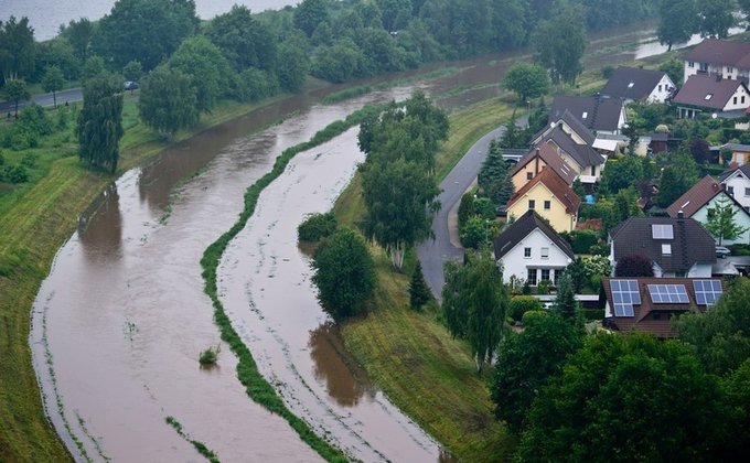 Наводнения в городах Германии: вода уже затопила первые этажи