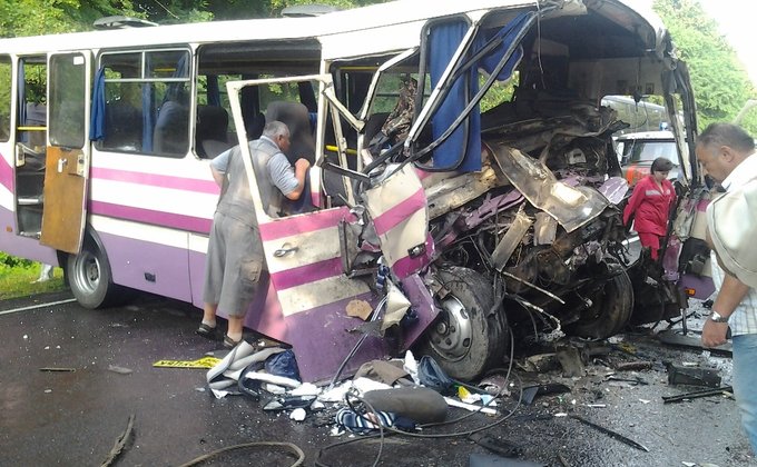 ДТП на Волыни: автобусы столкнулись лоб в лоб, восемь погибших