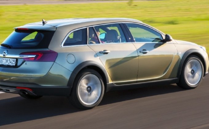 На Столичном автошоу покажут новый Opel Insignia 