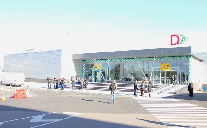 В Жулянах открыли новый терминал