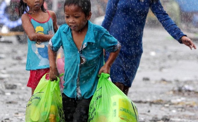 На Филиппинах беспрецедентные масштабы разрушений: фото