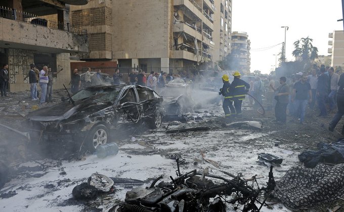 Мощный взрыв в Бейруте: погибли 17 человек 