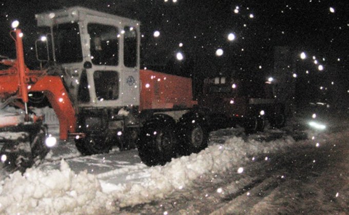 В Хмельницкой области снегопад заблокировал дороги