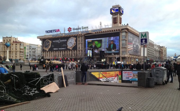 На Майдане баррикады, Кабмин - в осаде: фоторепортаж