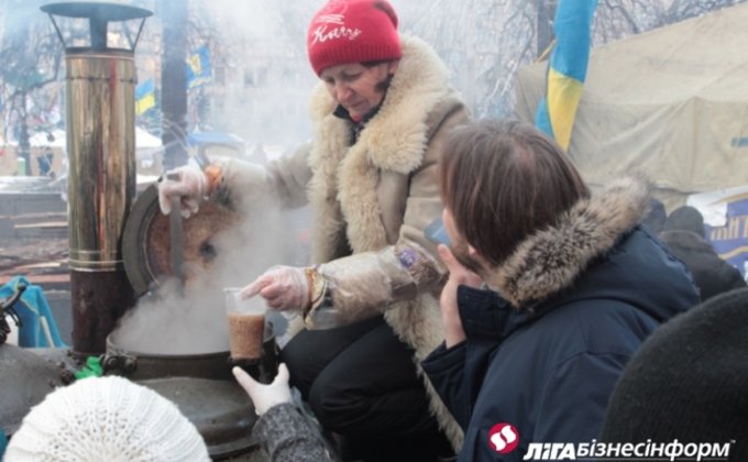 Центр Киева после штурма баррикад Майдана: фоторепортаж