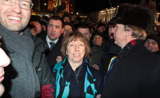 Вечерний Майдан: тысячи митингующих и Кэтрин Эштон 