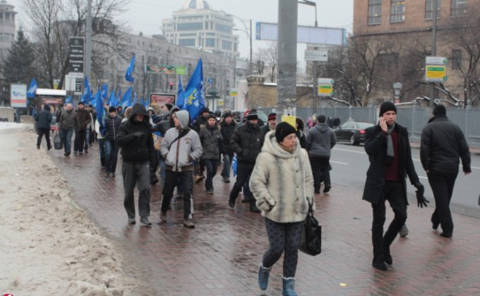 Антимайдан у Рады собрал около 2 тыс. человек: фоторепортаж