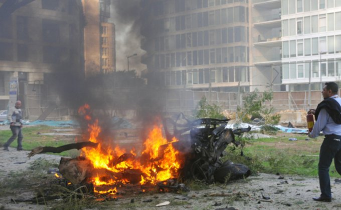 Мощный взрыв в Бейруте, погиб политик: фото