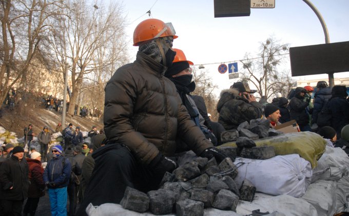 Седьмой день противостояния на Грушевского: фоторепортаж