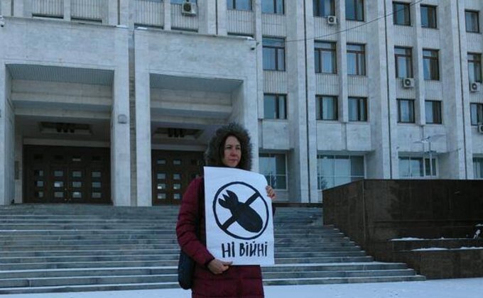 Россияне вышли на акции протеста против агрессии России в Крыму