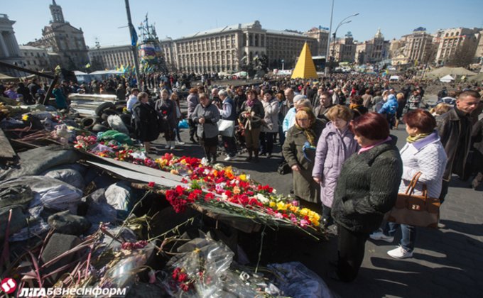 Как Киев почтил память Небесной сотни: фоторепортаж