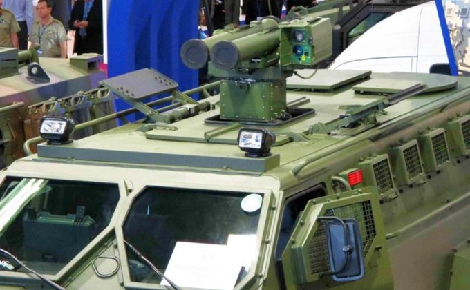 Украина представила универсальный БТР и боевую машину с ПТРК