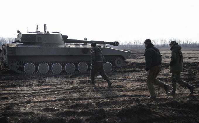 Террористы проверяют готовность танков и артиллерии: фото стрельб