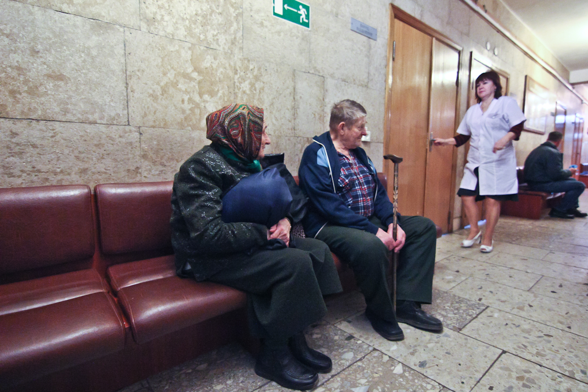 В поисках 50 000 уволенных врачей: Что не так с аудитом медицины Максима Степанова - Фото