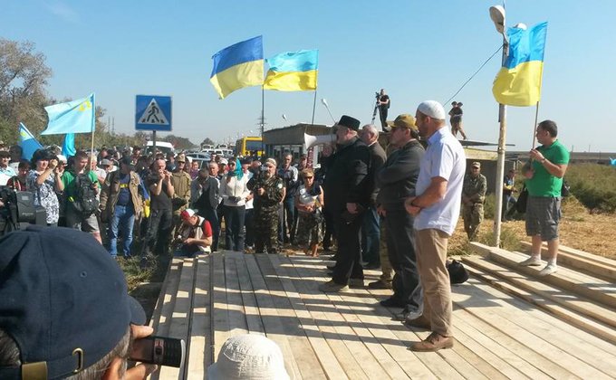 Первый день блокирования оккупированного Крыма: фото и видео