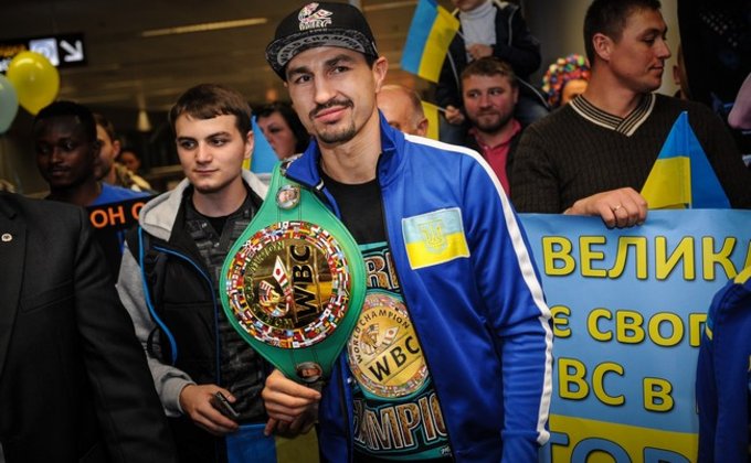 Как Украина встречала нового чемпиона мира по боксу Постола: фото