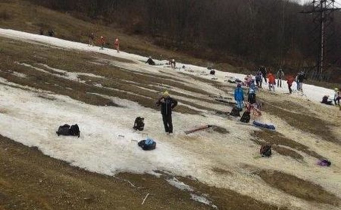 На лыжах, но без снега: как на Закарпатье прошли соревнования