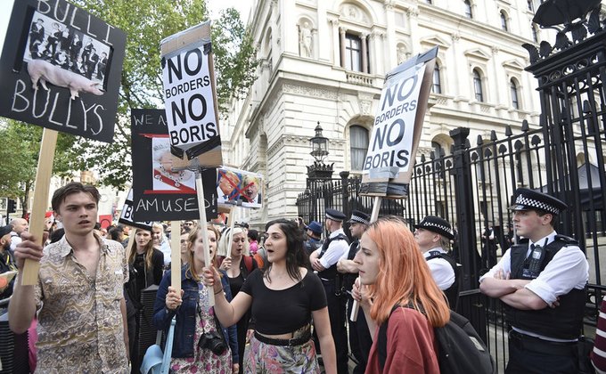 В Лондоне студенты протестовали против Brexit: фоторепортаж