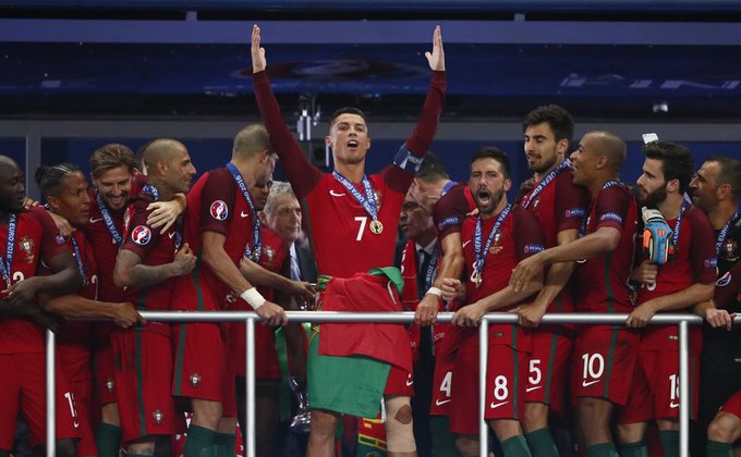 Как сборная Португалии выиграла Евро-2016: фоторепортаж 