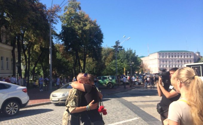Как в Киеве почтили память погибших героев Иловайска 