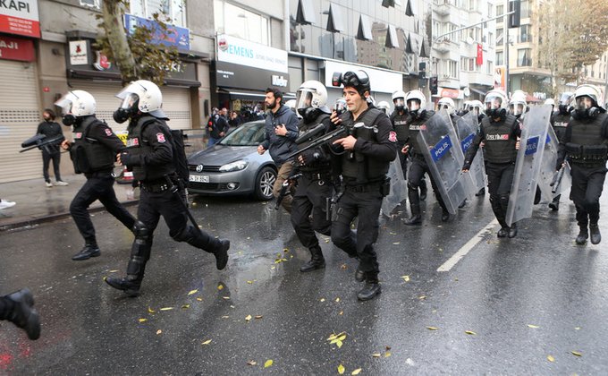 В Турции произошли столкновения из-за ареста курдских депутатов