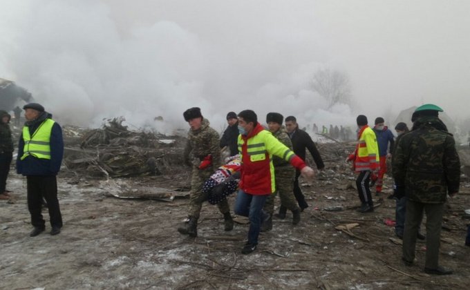 Авиакатастрофа в Киргизстане: фоторепортаж с места крушения
