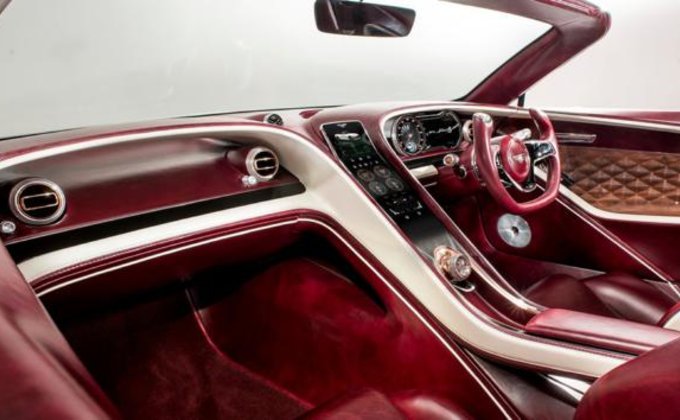 Bentley показал концептуальную модель беспроводного электрокара